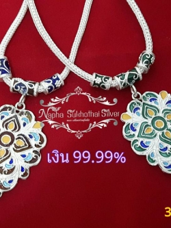 สร้อยคอพร้อมจี้ลงยา หลากสี