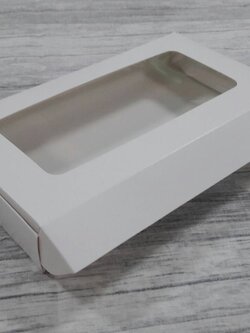 กล่องบราวนี่ กล่องขนม กล่องเอนกประสงค์ กล่องของขวัญ กล่องทรงหูช้าง สีขาว ขนาด 12x22x3 ซม.(ฝาหน้าต่างพลาสติก) ราคา 210 บาทต่อแพ็ค (20 ใบ)