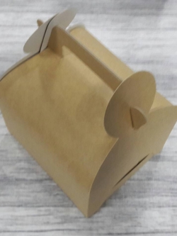 กล่องหูหิ้ว กล่องเค้กโรล กล่องซาลาเปา กล่องคัพเค้ก กล่องเค้ก กล่องคุ๊กกี้ กล่องขนม ขนาด 13 x 15 x สูง 9.5 ซม.สีคราฟท์น้ำตาลอ่อน ราคา 200 บาทต่อแพ็ค(20ใบ)