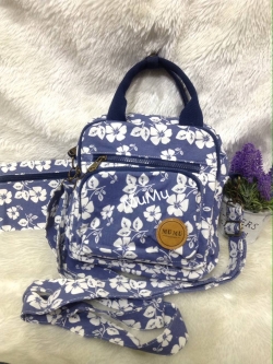 กระเป๋าเป้ผ้าสะพายหลัง mumu ขนาด Mini ลายดอกไม้ขาวนำ้เงิน