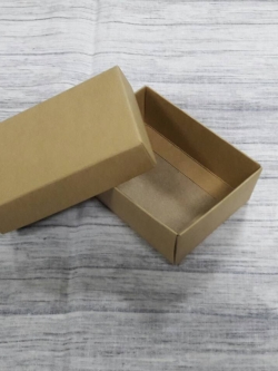 กล่องของขวัญ กล่องฝาครอบ ขนาด 6.5x8.7x3.3 ซม.กล่องของที่ระลึก กล่องอเนกประสงค์ กล่องของใช้ กล่องใส่ผ้าไหม สีน้ำตาล ราคา 205 บาท/20 ใบ