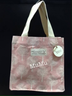 กระเป๋าผ้าสะพายข้าง Mumu ลายต้นไม้ขาวชมพู่