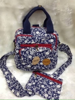 กระเป๋าเป้ผ้าสะพายหลัง mumu ขนาด Mini ลายดอกไม้น้ำเงินเข้มขาวแดง