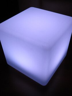 RENT/ให้เช่า: คิวบิก ไฟ LED รุ่น CUBIC40 (คิวบิก40)