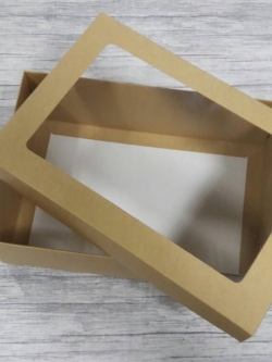 กล่องแบบมีฝาครอบ กล่องอเนกประสงค์ ขนาด 16.0 x 24.0 x 8.5 cm. สีคราฟท์น้ำตาลอ่อน แบบมีหน้าต่างพลาสติก ราคา 570 บาท ต่อแพ็ค (20 ใบ)