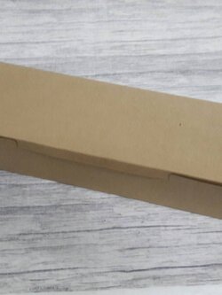 กล่องขนม กล่องเค้ก กล่องพายสับปะรด กล่องชิฟฟ่อน กล่องช้อคโกแล็ต กล่องคุ๊กกี้ กล่องอเนกประสงค์ ขนาด 9.0x30.0x6.0 ซม.ไม่มีหน้าต่าง (ฝาทึบ) สีคราฟท์น้ำตาล ราคา 165 บาทต่อแพ็ค (20 ใบ)