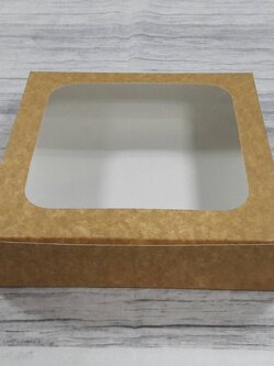 กล่องบราวนี่ กล่องชิฟฟ่อน กล่องเค้กครึ่งปอนด์ กล่องทาร์ตไข่ กล่องขนมเปี๊ยะ กล่องพาย กล่องช็อกโกแลต สีคราฟท์น้ำตาลอ่อน(CKB) ขนาด 20x20x5 ซม.ราคา 205 บาท ต่อแพ็ค (20ใบ)