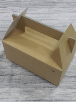 กล่องหูหิ้ว กล่องขนม กล่องซาลาเปา กล่องเบเกอรี่ กล่องคุ๊กกี้ กล่องอาหาร ขนาด 10 x 15.2 x สูง 6.8 ซม สีคราฟท์น้ำตาลอ่อน ราคา 140 บาทต่อแพ็ค (20ใบ)