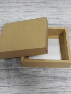 กล่องของขวัญ กล่องฝาครอบ ขนาด 14.5*13*4 ซม.กล่องของที่ระลึก กล่องอเนกประสงค์ กล่องของใช้ กล่องใส่ผ้าไหม สีคราฟท์น้ำตาลอ่อน ราคา 290 บาท/20 ใบ