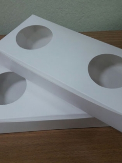 กล่องบราวนี่ 3-4 ชิ้น กล่องทรงแบน กล่องช็อคโกแลต กล่องขนม สีขาว กว้าง 10.0 x ยาว 22.0 x สูง 3.0 ซม. ราคา 120 บาท ต่อแพ็ค (20 ใบ)