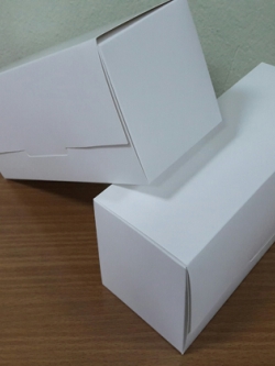 กล่องเค้กโรล กล่องคัพเค้ก 3 ชิ้น กล่องเค้ก 3-4 ชิ้น กล่องขนม สีขาว ขนาด 9 x 24 x 9 ซม.ราคา 215 บาทต่อแพ็ค (20 ใบ)
