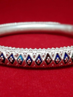 กำไลข้อมือ