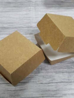 กล่องแฮมเบอร์เกอร์ กล่องอาหาร ขนาด 9.5x9.8x6.8 ซม.สีคราฟท์น้ำตาลอ่อน ราคา 600 บาท ต่อแพ็ค (120 ใบ) (สินค้าขึ้นรูปกล่องแล้ว พร้อมใช้งาน)