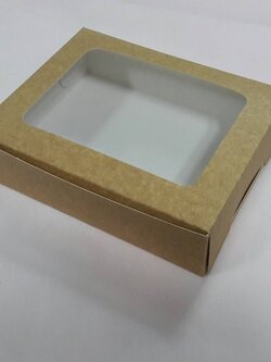 กล่องขนม กล่องบราวนี่ กล่องทาร์ตไข่ ขนาด 12.5 x 15.8 x 4 ซม.คราฟท์หน้าขาวหลังน้ำตาล (สีน้ำตาลอ่อน) ราคา 135 บาท ต่อแพ็ค(20 ใบ)