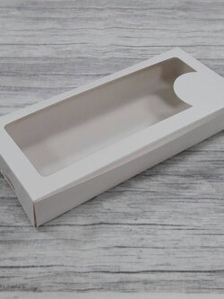 กล่องบราวนี่ 3-4 ชิ้น กล่องทรงแบน กล่องช็อคโกแลต กล่องขนม สีขาว ขนาด 10.0 x 22.0 x 3.0 ซม. ราคา 120 บาท ต่อแพ็ค (20 ใบ)