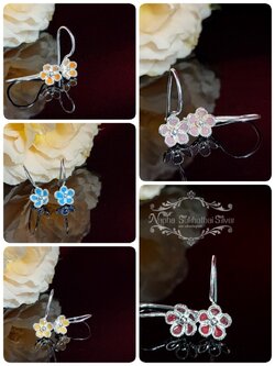 ต่างหูดอกไม้คล้อง