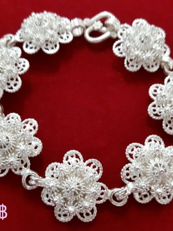 สร้อยแขน