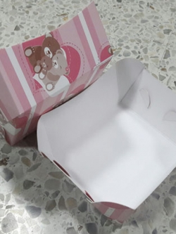 ถาดใส่ขนม/ถาดขนมปัง/ถาดชิม/ถาดอาหาร ลายหมีชมพู กว้าง 10.5 x ยาว 9.2 x สูง 4.5 ซม.