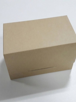 กล่องเค้กโรล กล่องคัพเค้ก 2 ชิ้น กล่องเค้ก 2 ชิ้น กล่องขนม สีคราฟท์น้ำตาลอ่อน ขนาด 9 x 16.8 x 9 ซม.( กระดาษหนา 280 แกรม) ราคา 185 บาทต่อแพ็ค(20 ใบ)