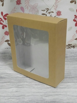 กล่องของขวัญ กล่องอเนกประสงค์ กล่องของที่ระลึก กล่องเครื่องสำอางค์ กล่องของใช้ กล่องแบบฝาหัวท้าย สีคราฟท์น้ำตาลอ่อน ขนาด 6.0x19.3x21.0 ซม.แบบมีหน้าต่างพลาสติก ราคา 300 บาท(20 ใบ)
