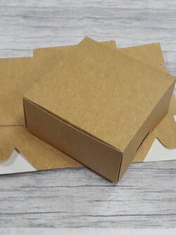 กล่องคัพเค้ก 4 ชิ้น (แบบไม่มีฐานรอง) กล่องเค้กครึ่งปอนด์ กล่องขนม กล่องสแน็ค Snack Box สีคราฟท์น้ำตาลอ่อน (CKB) (ฝาทึบ) ขนาด 15.0x15.0x7.6 ซม.ราคาแพ็คละ 150 บาท (รวม 20 ใบ)