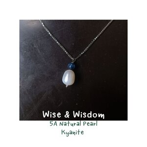 สร้อยพร้อมจี้ มุกแท้ 5A ประดับ Kyanite Pendant Necklace (เสริมญาณหยั่งรู้ ความรอบรู้)